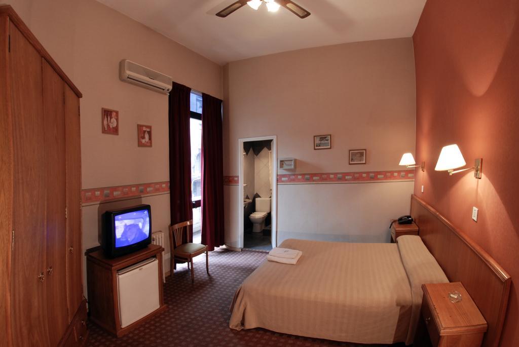 Hotel Y Hostel Punto Cero - Buenos Aires — Photos 3